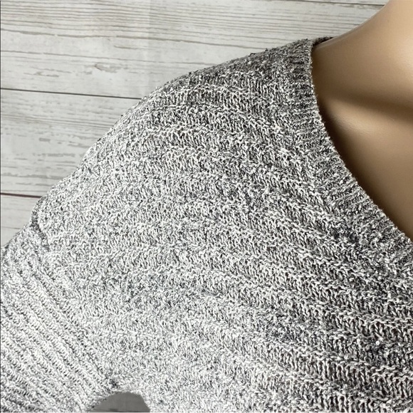 Calvin Klein Sweater - Picture 3 of 12